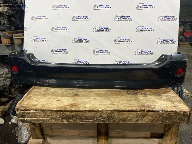 Бампер Toyota Voxy AZR60 1AZ-FSE зад
