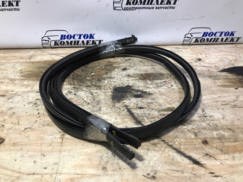 Молдинг крыши Honda Fit GP1 LDA