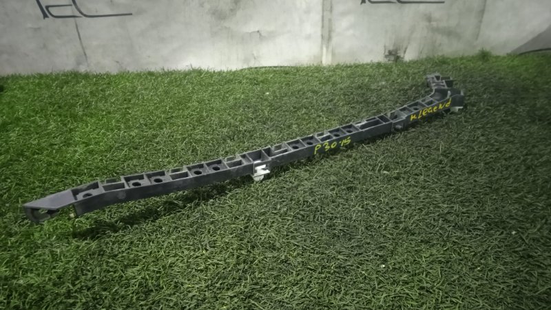 Клипса бампера Honda Legend 2006 KB1 J35A зад лев