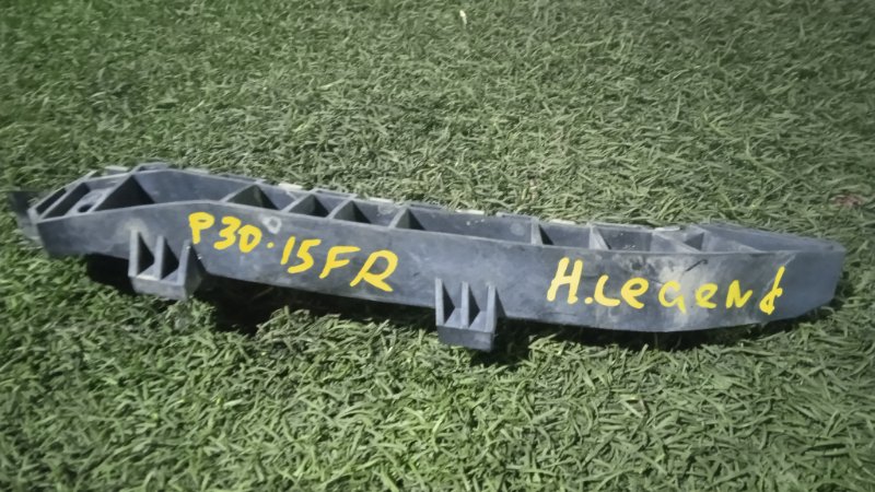 Клипса бампера Honda Legend 2006 KB1 J35A перед прав