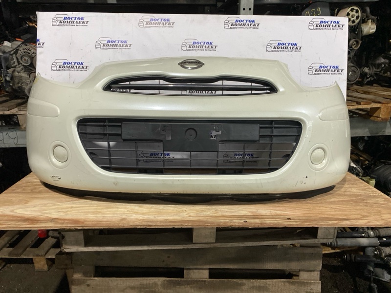 Бампер Nissan March K13 HR12DE перед