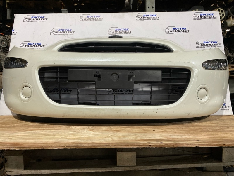 Бампер Nissan March K13 HR12DE перед