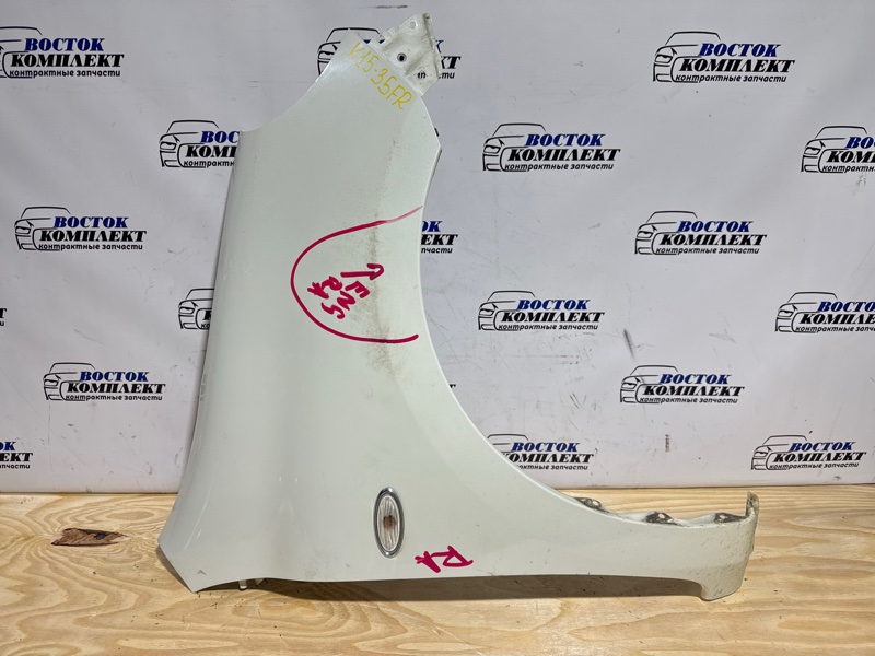 Крыло Nissan March K13 HR12DE перед прав