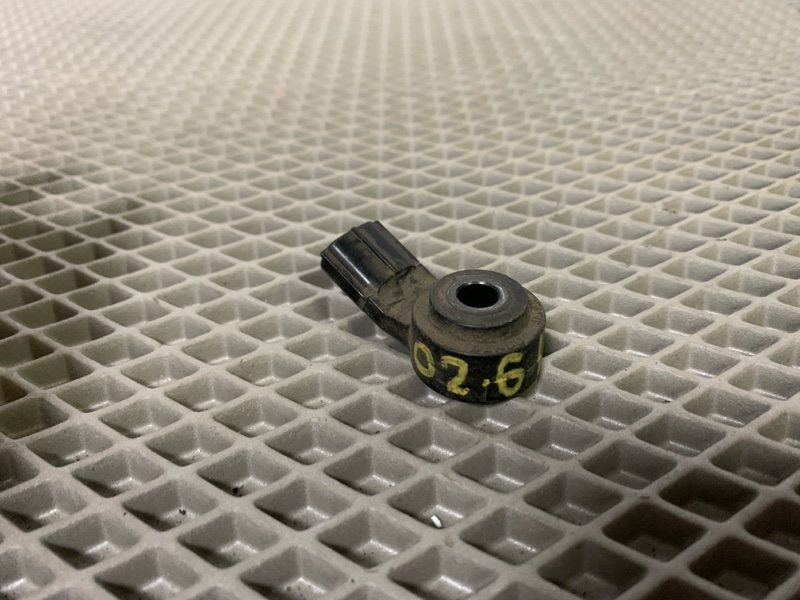 Датчик детонации Toyota Vitz KSP90 1KR-FE