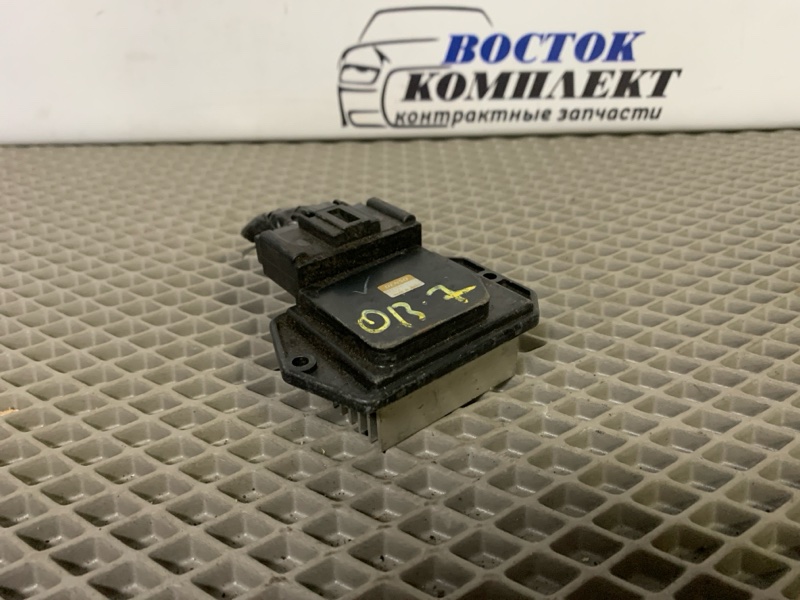 Реостат печки Mitsubishi Chariot Grandis 2000 N94W 4G64