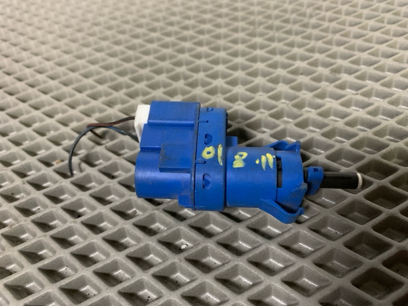 Датчик положения педали тормоза Mazda Biante CCEFW LF-VDS