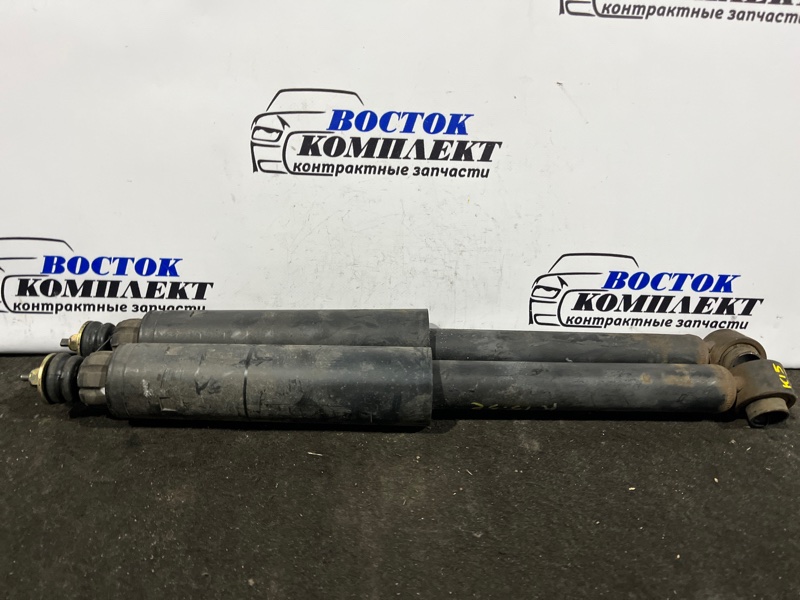 Амортизатор подвески Nissan Serena TC24 QR20DE зад