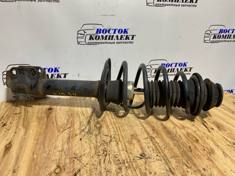 Стойка подвески Toyota Ractis 2008 NCP105 1NZ-FE перед прав