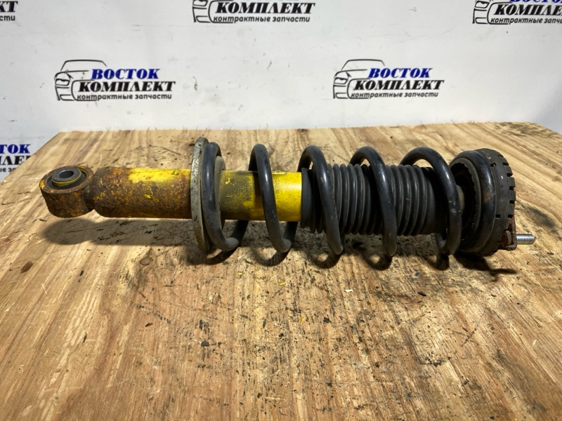 Стойка подвески Subaru Legacy BL5 EJ204 зад прав