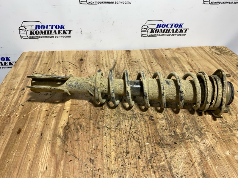 Стойка подвески Mitsubishi Pajero Mini 1995 H56A 4A30-T перед лев