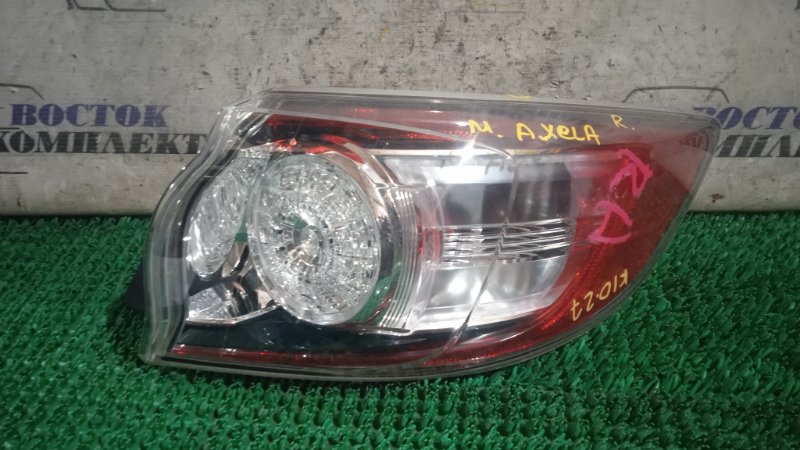 Фонарь стоп-сигнала Mazda Axela BL5FW ZY-VE прав