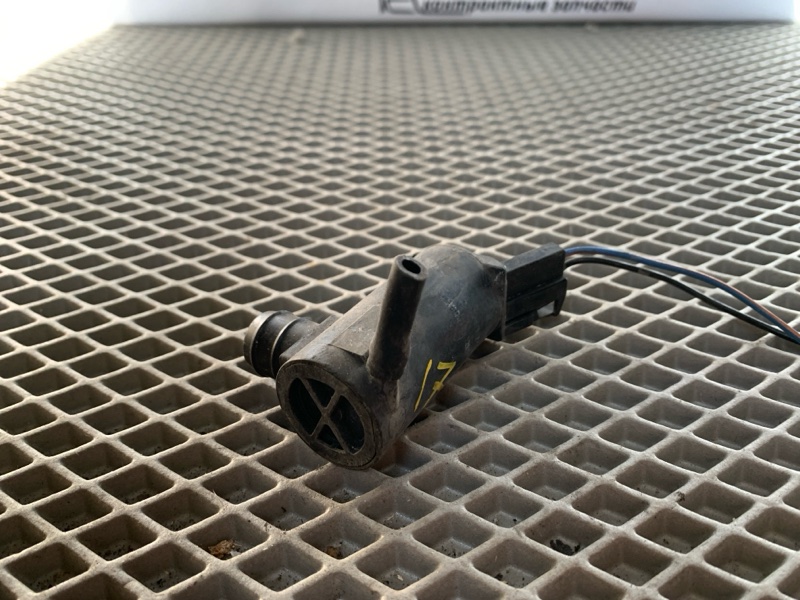 Насос омывателя Mazda MPV LW3W