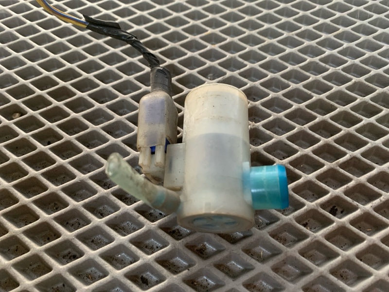 Насос омывателя Suzuki Swift HT51S