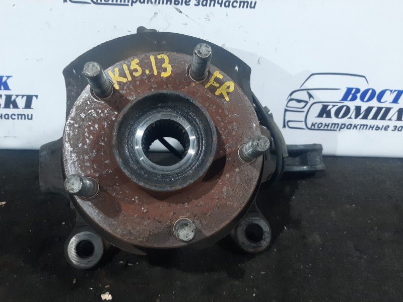 Ступица Nissan Lafesta B30 MR20DE перед прав