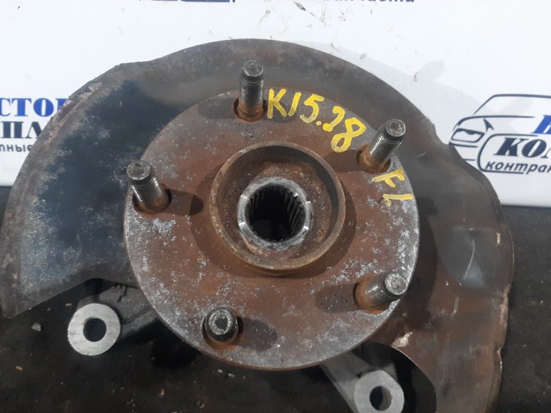 Ступица Toyota Voxy 2006 AZR65 1AZ-FSE перед лев