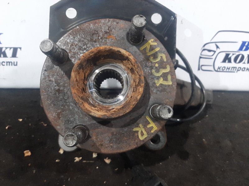 Ступица Nissan March K13 HR12DE перед прав