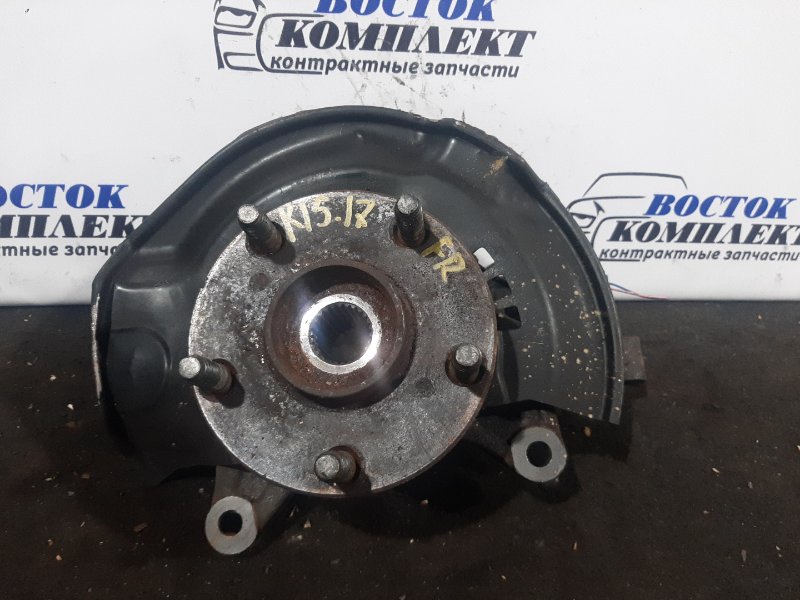 Ступица Toyota Isis 2009 ZGM11G 3ZR-FAE перед прав