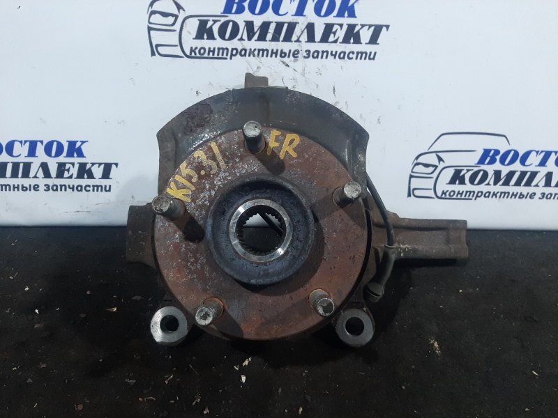 Ступица Nissan Serena CC25 MR20DE перед прав