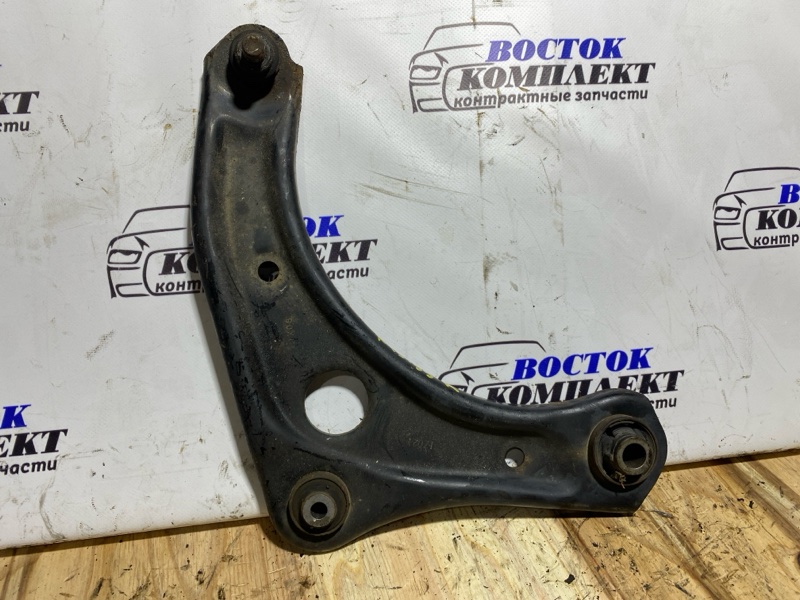 Рычаг подвески Nissan March K13 HR12DE перед прав