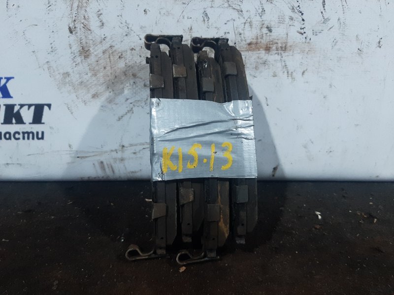 Колодки тормозные Nissan Lafesta B30 MR20DE перед
