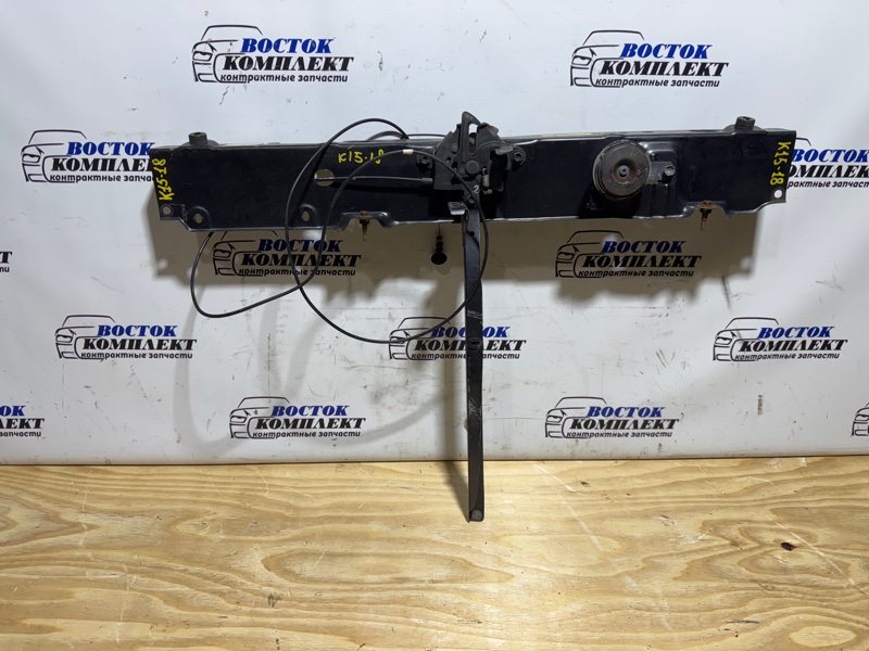 Рамка радиатора Toyota Sienta 2008 NCP81G 1NZ-FE