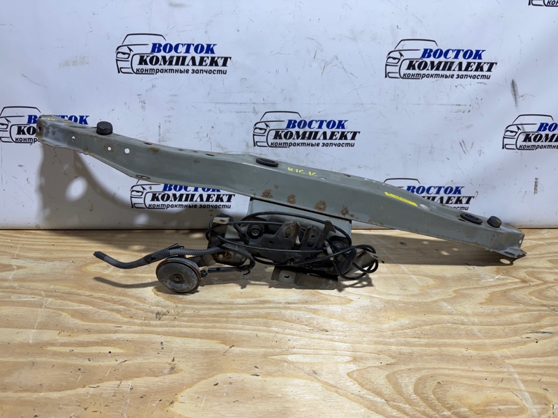 Рамка радиатора Nissan March BNK12 CR14DE