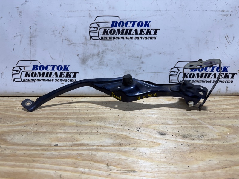 Рамка радиатора Subaru Impreza GP2 FB16A прав