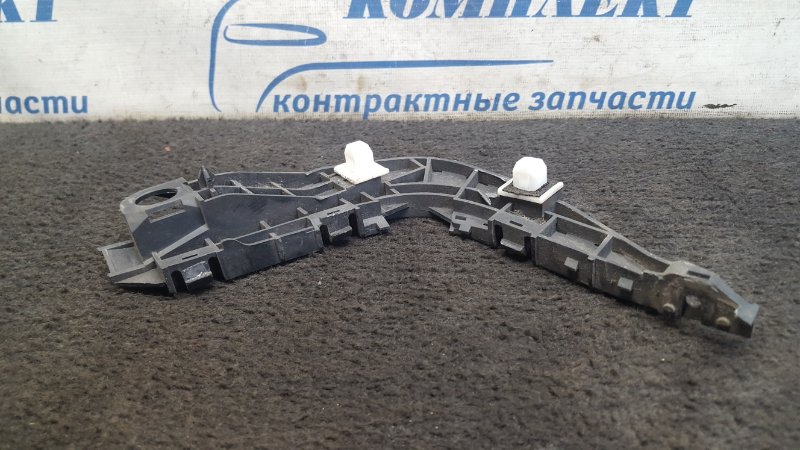 Клипса бампера Honda Mobilio Spike 2006 GK1 L15A зад прав