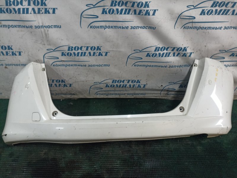 Бампер Honda Freed 2012 GB3 L15A зад