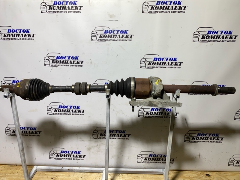 Привод Nissan Serena HFC26 MR20DD перед прав