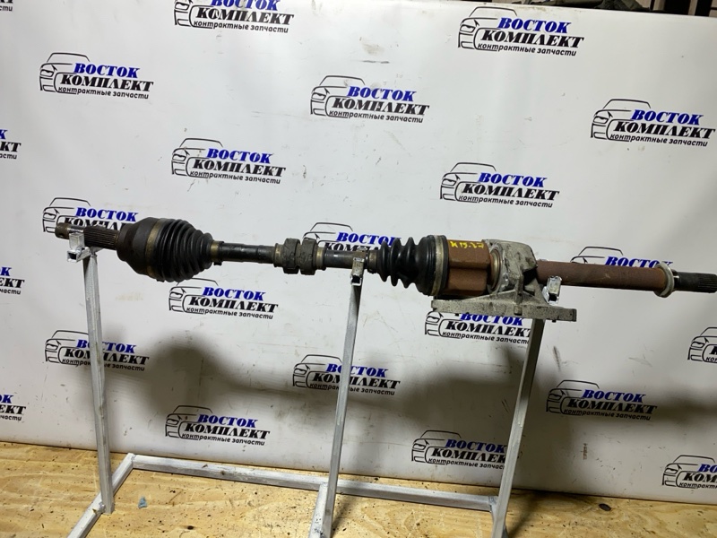 Привод Nissan Serena 2011 C26 MR20DD перед прав