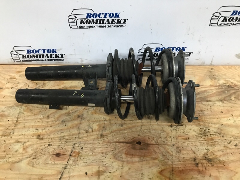 Стойка подвески BMW 320i WBAPG360I0 N43B20AA перед