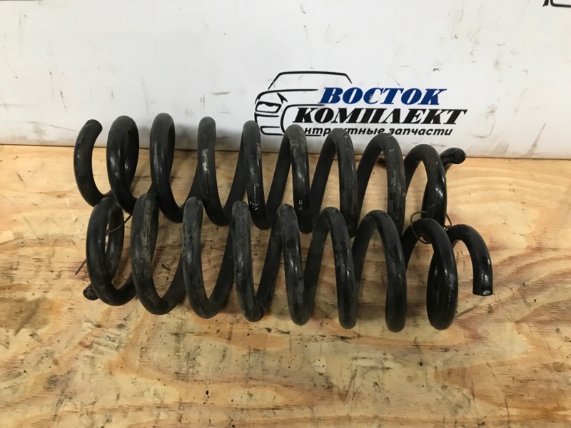 Пружина подвески BMW X1 WBAVL32030 N46B20 зад