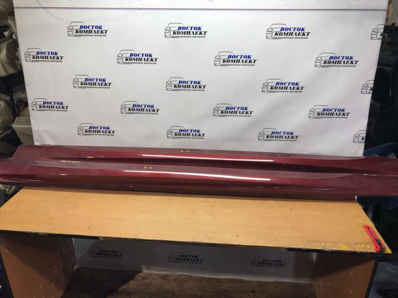 Порог BMW X1 WBAVL32030 N46B20