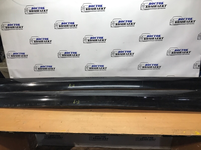 Порог BMW 323i WBAVB56040NK85502 N52B25