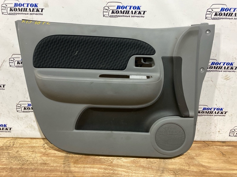 Обшивка двери Toyota Sienta 2008 NCP81G 1NZ-FE перед лев