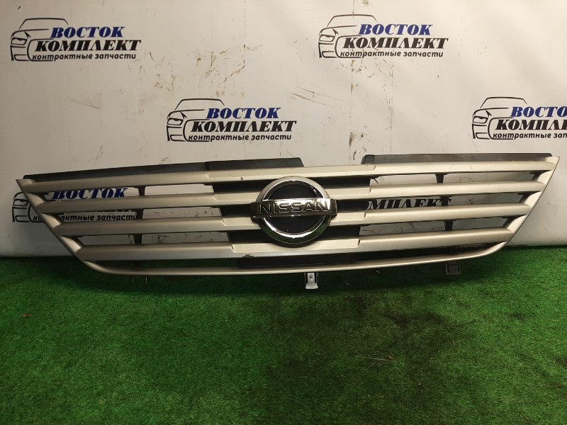 Решетка радиатора Nissan Serena TC24 QR20DE