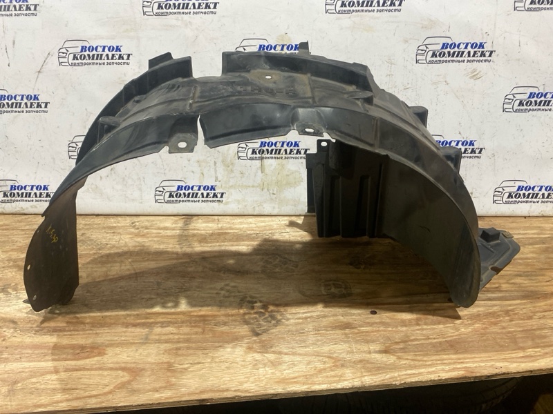Подкрылок Nissan March K13 HR12DE перед прав