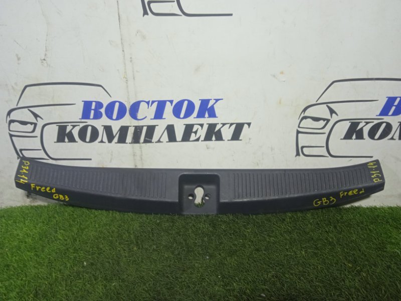 Накладка багажника Honda Freed 2010 GB3 L15A