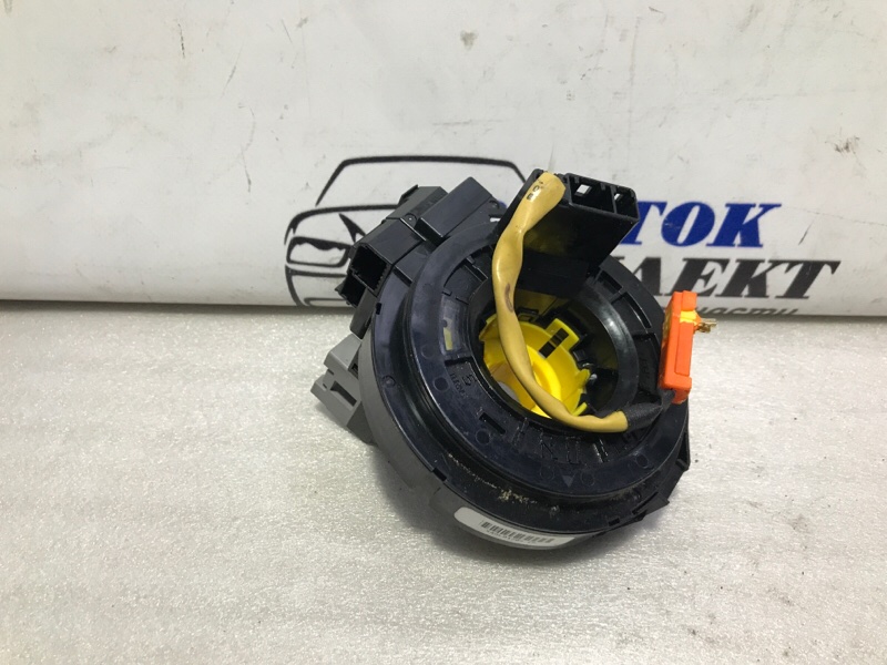 Шлейф-лента аирбага Toyota Isis ANM10W 1AZ-FSE