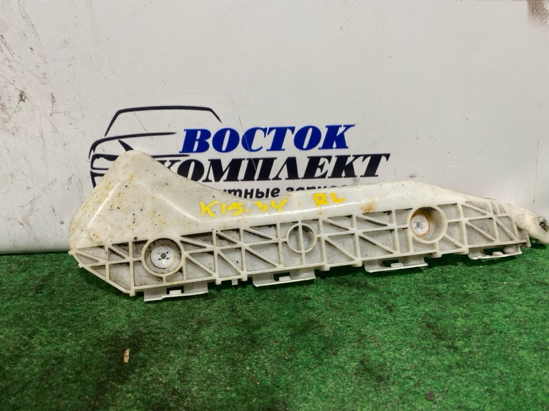 Клипса бампера Toyota Ractis 2008 NCP105 1NZ-FE зад лев