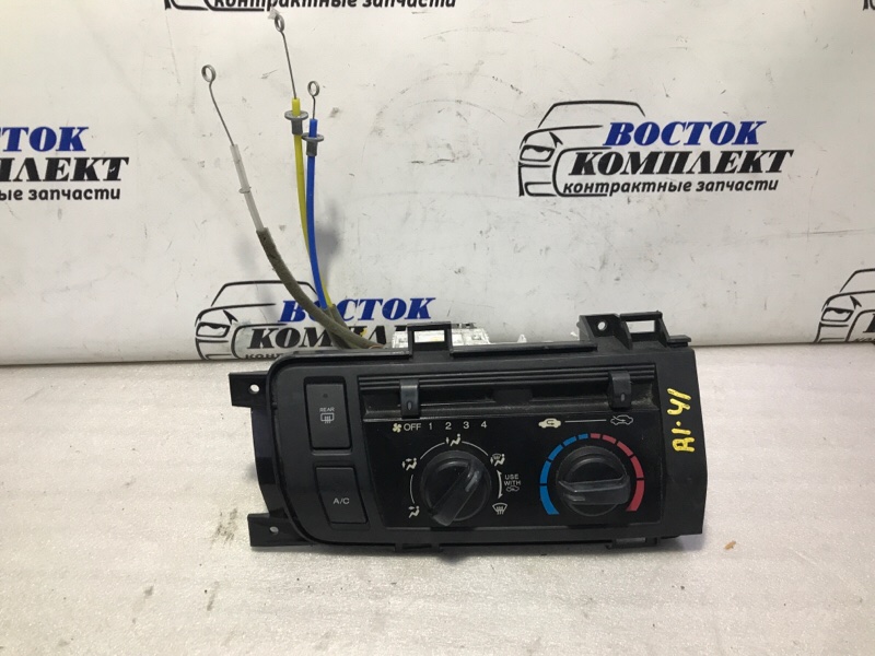 Блок управления климат-контролем Honda Freed GB3 L15A