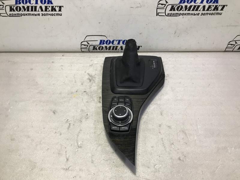 Консоль КПП BMW X1 WBAVL32030 N46B20