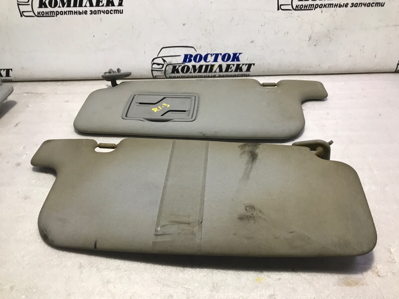 Солнцезащитный козырек Mitsubishi Dion CR6W 4G94