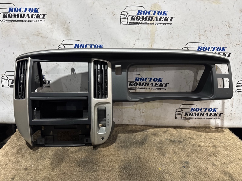 Консоль магнитофона Nissan Serena 2009 CC25 MR20DE