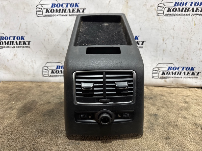 Подлокотник Audi A6 WAVZZZ4F67N023003 AUK