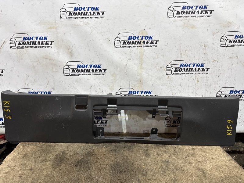 Накладка багажника Honda Stepwgn RK1 R20A