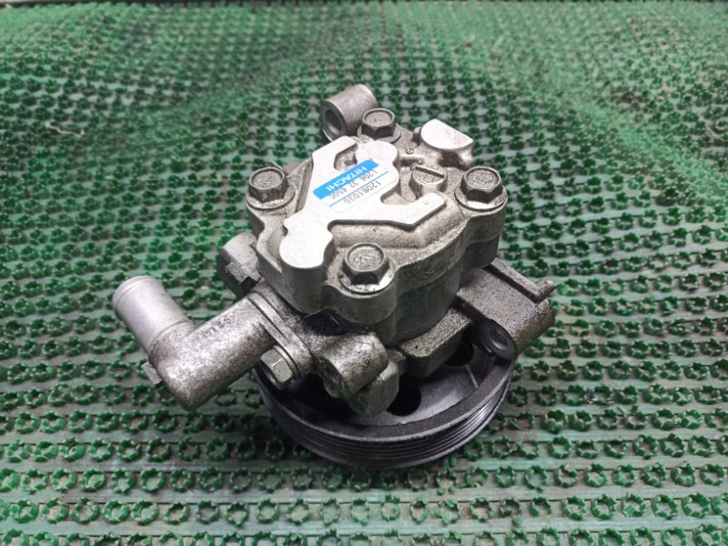 Насос гидроусилителя Mazda MPV LY3P L3-VE