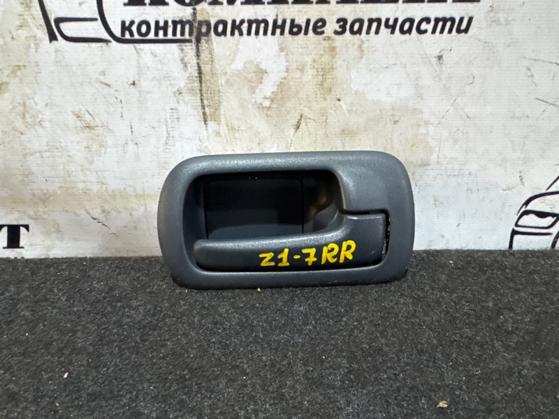 Ручка внутренняя Honda Civic 2001 EU3 D17A зад прав