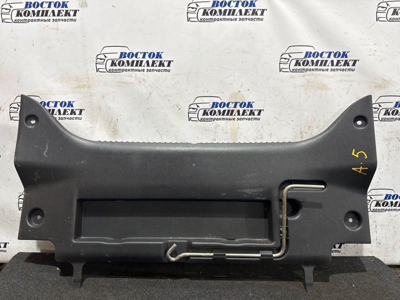 Накладка багажника Mazda RX-8 SE3P 13B